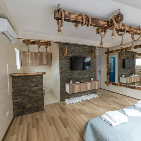 Apartment Rustic Luxury - Centre Bid Zone Valjevo