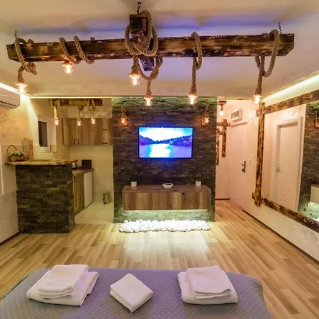 Rustic Luxury - Centre Bid Zone Valjevo