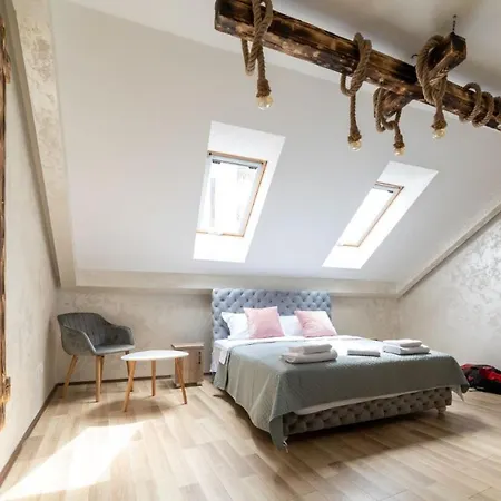 Apartment Rustic Luxury - Centre Bid Zone *