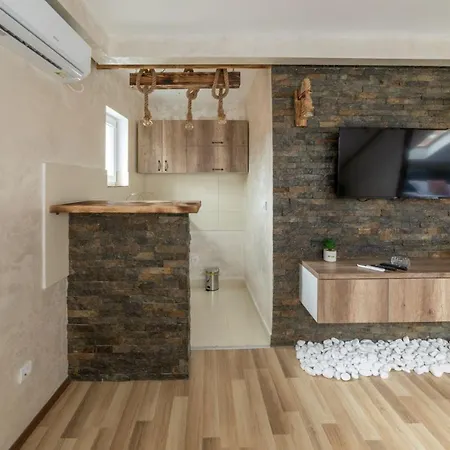 Rustic Luxury - Centre Bid Zone * Valjevo