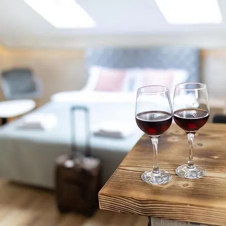 Apartment Rustic Luxury - Centre Bid Zone *